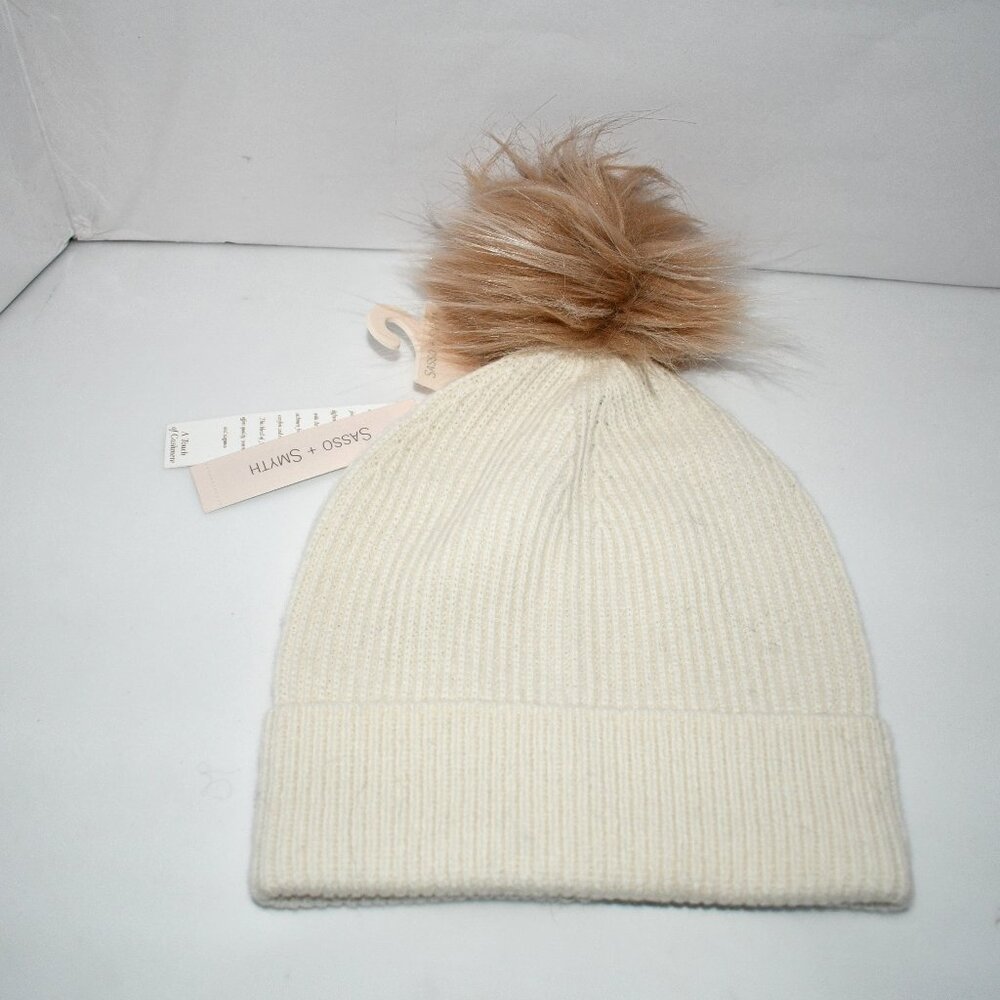 SASSO + SMYTH Ribbed Cuff Faux Fur Pom Beanie in Ivory NWT